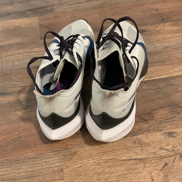 Nike Zoom Gravity Shoes - Unisex - Womens 11 but i wore it as a Mens 9.5 - Picture 4 of 5